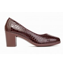 Comfortable snakeskin heel...