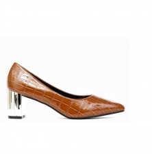 Unique wide-heeled shoes