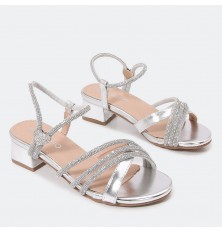 sandal with amazing strips...