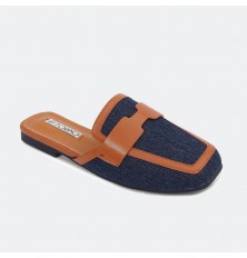 x2387 Closed toe casual...