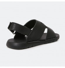 slide sandal with elegance...