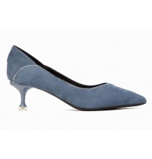 Stylish chamois low-heeled...