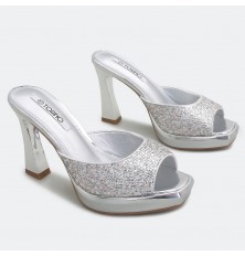 Luxurious stiletto peep-toe...