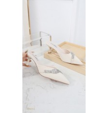 Women's low-heeled mules