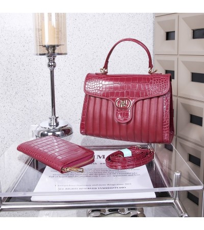 Attractive snakeskin flap bag