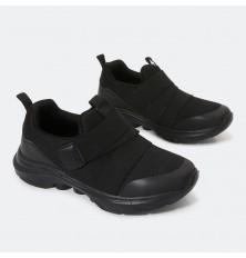 RY553 Black color sneakers